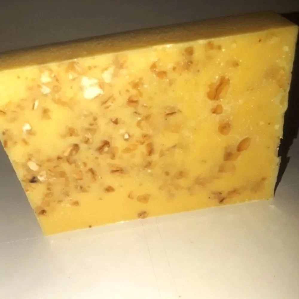 𝅺Hand CRAFTED  Organic Lemon and Oats soap bar BUY 1 GET 1 FREE MIX N MATCH